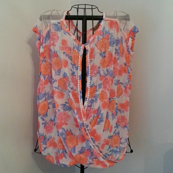 Democracy Tops - DEMOCRACY (26" PTP)